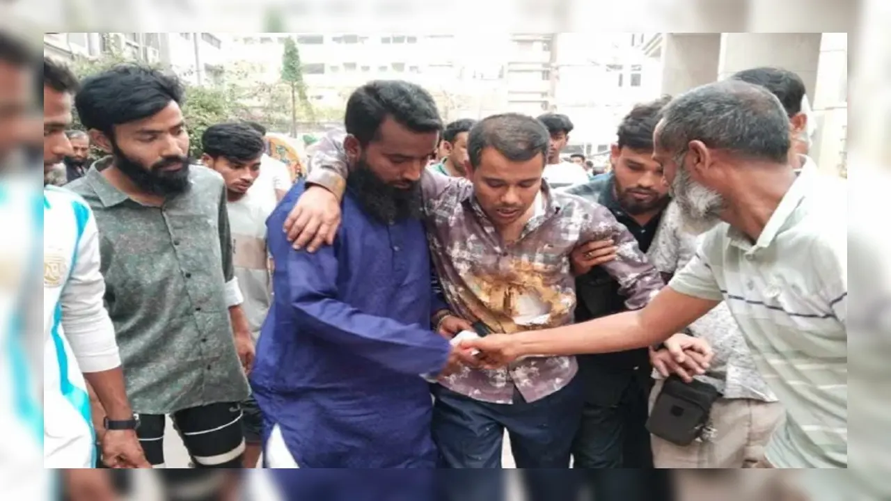 চকবাজারে মার্কেট দখল নিয়ে যুবদলের দুই গ্রুপের সংঘর্ষ